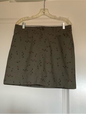 Eddie Bauer Olive Skort with Subtle Multicolor Dots